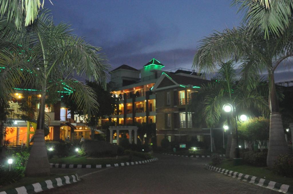 Hotel Le Ruchi The Prince Mysore Exterior foto