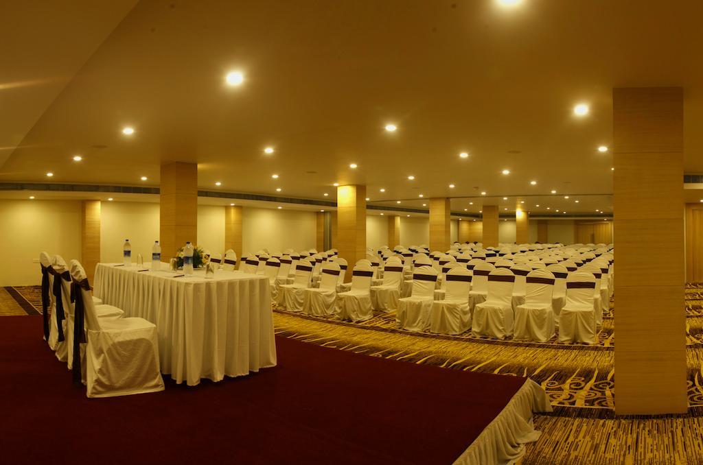 Hotel Le Ruchi The Prince Mysore Exterior foto
